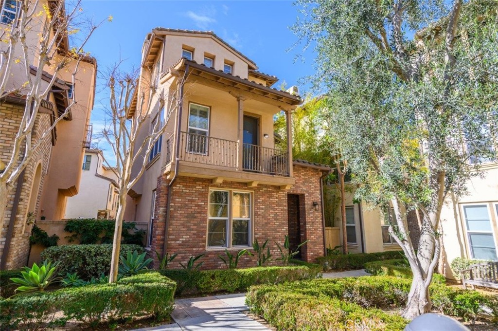 15 Tall Oak Irvine, CA 92603 - Photo 39 of 66 front view of a house with a yard
