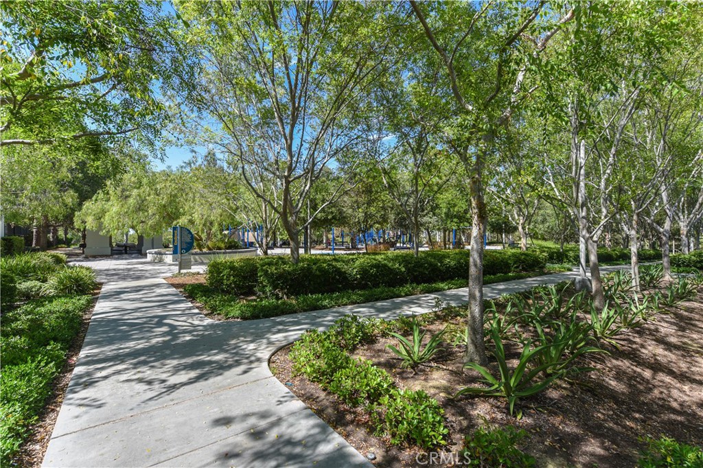 15 Tall Oak Irvine, CA 92603 - Photo 53 of 66 a view of park with large trees