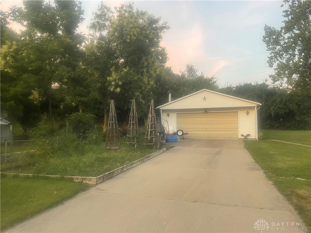 1407 Radio Road Dayton, OH 45403 - Photo 20 of 22 Driveway to 2nd garage