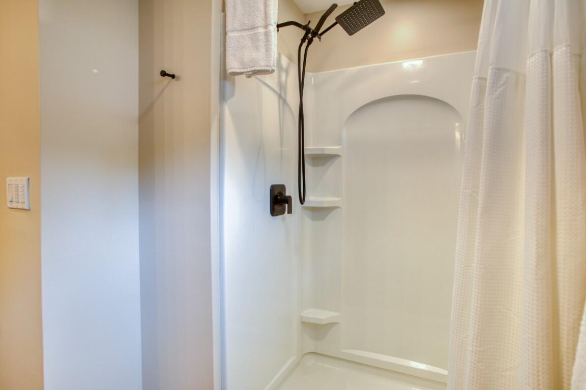 66 Townsend Avenue Boothbay Harbor, ME 04538 - Photo 25 of 52 66 Townsend Avenue (25)