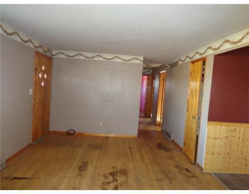 1251 Student Springfield, OH 45503 - Photo 2 of 9