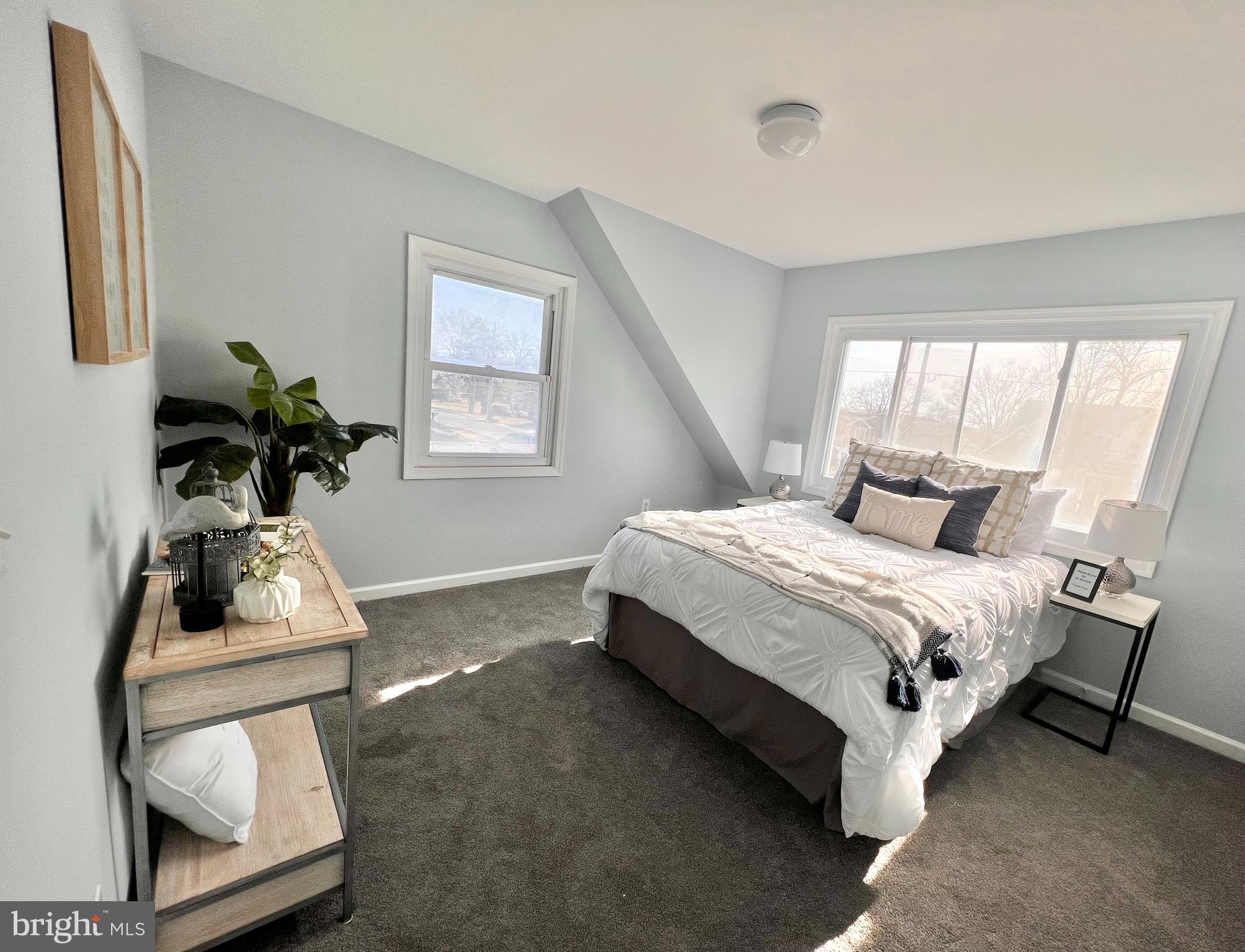 7726 North Cove Road Sparrows Point, MD 21219 - Photo 5 of 41 Primary bedroom is spacious
