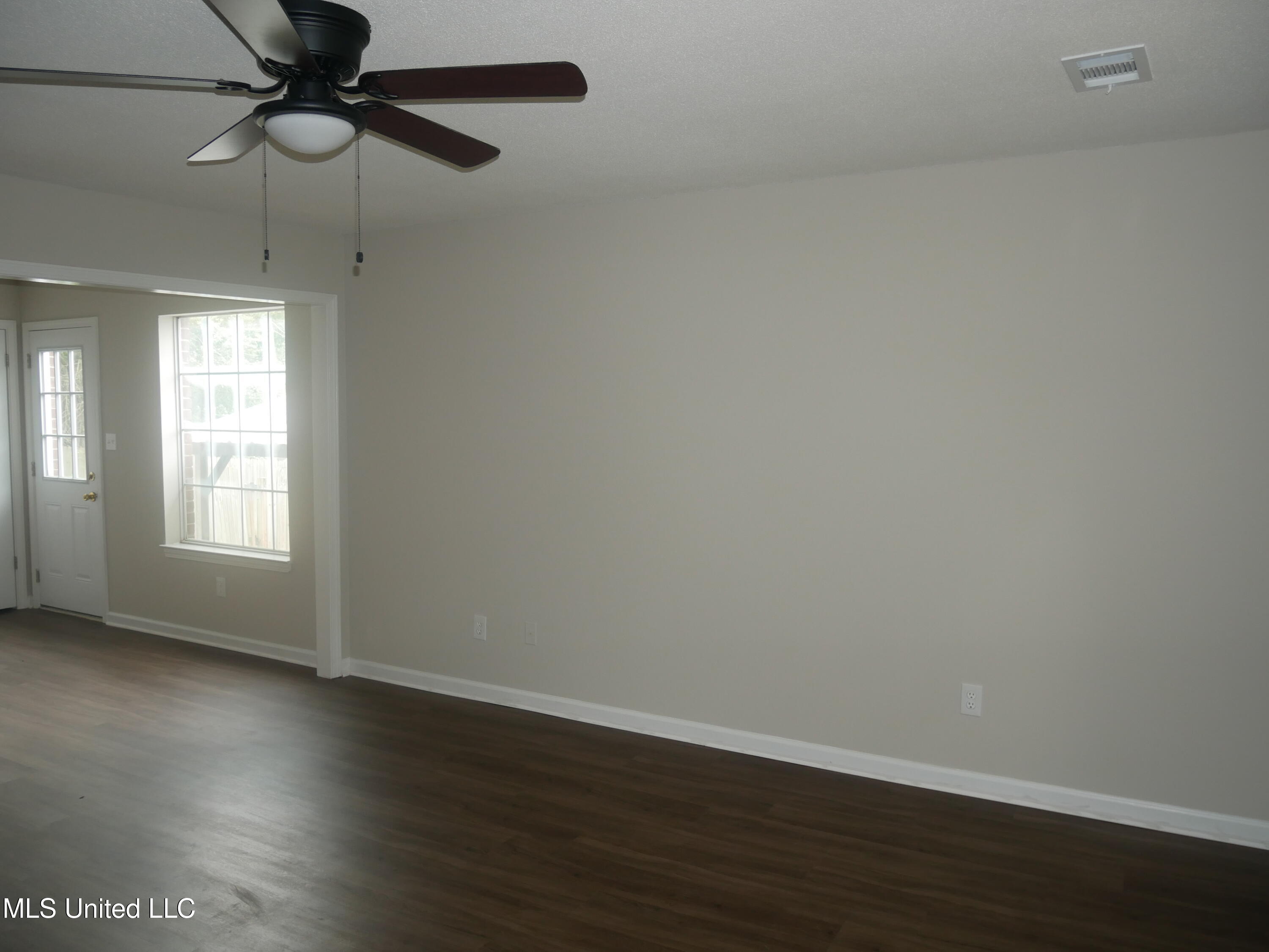 6525 Lynnfield Road Horn Lake, MS 38637 - Photo 11 of 28 P1080532