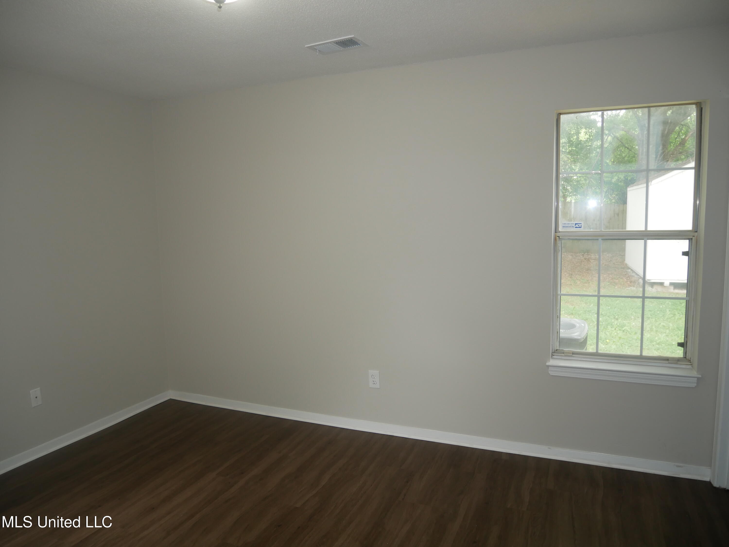 6525 Lynnfield Road Horn Lake, MS 38637 - Photo 14 of 28 P1080537