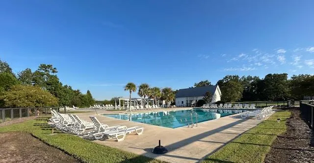 $445,900 | 527 Crossland Drive, Moncks Corner, SC 29461