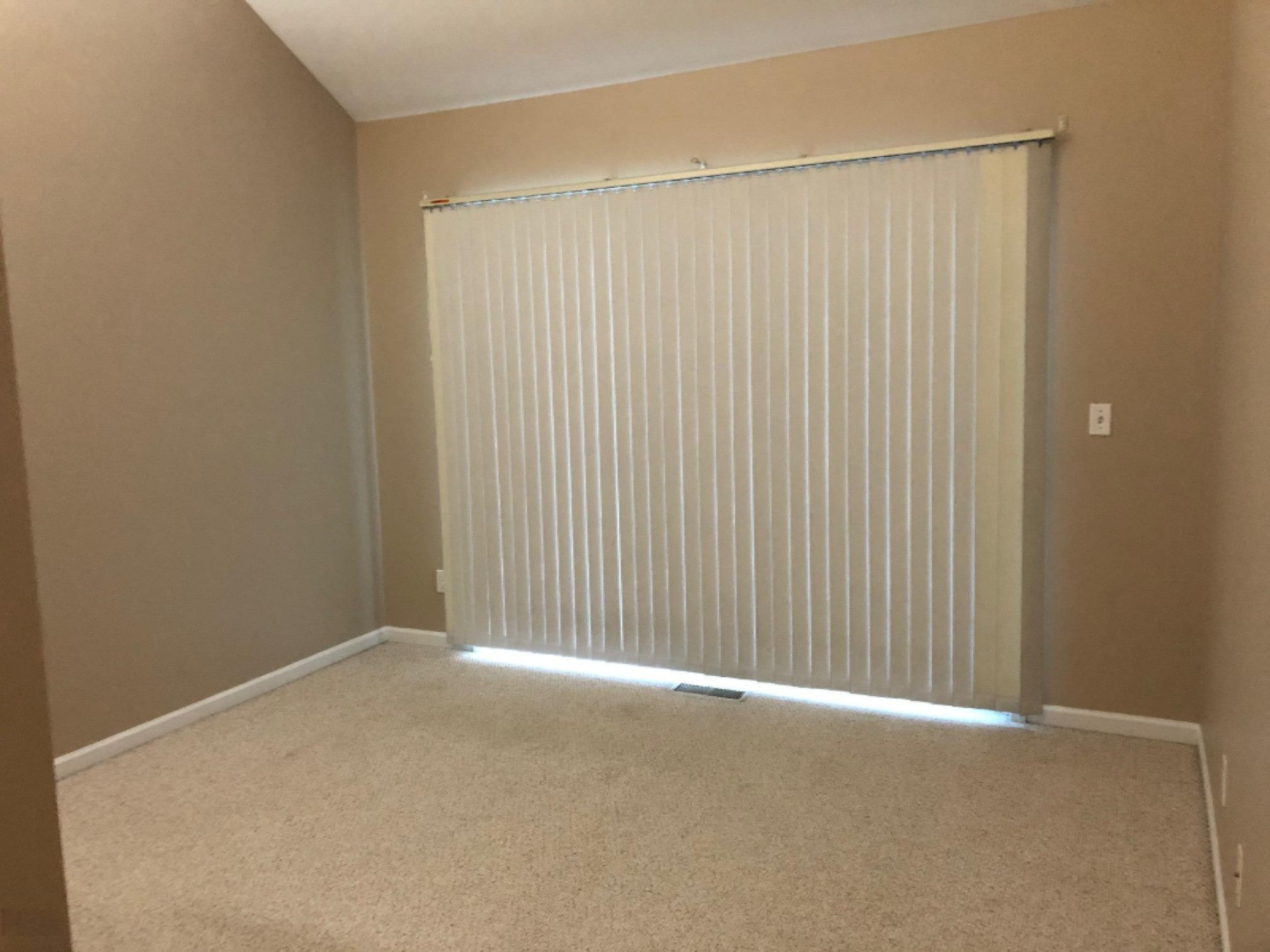 2984 Ridgeview Muskegon, MI 49445 - Photo 12 of 24 5
