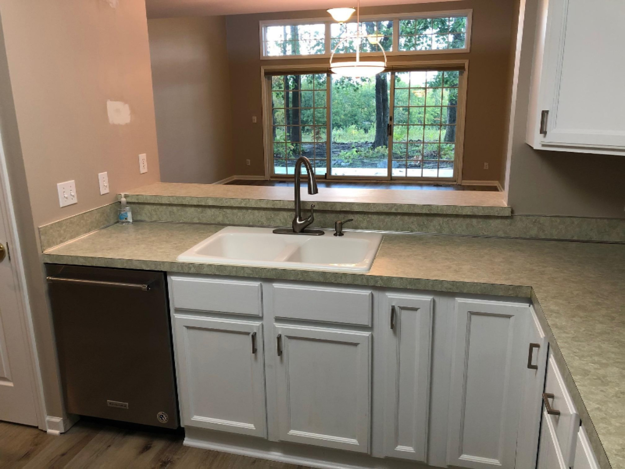 2984 Ridgeview Muskegon, MI 49445 - Photo 6 of 24 20