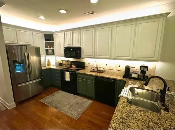 $2,495 | 6843 Village Lake Circle, Chattanooga, TN 37412