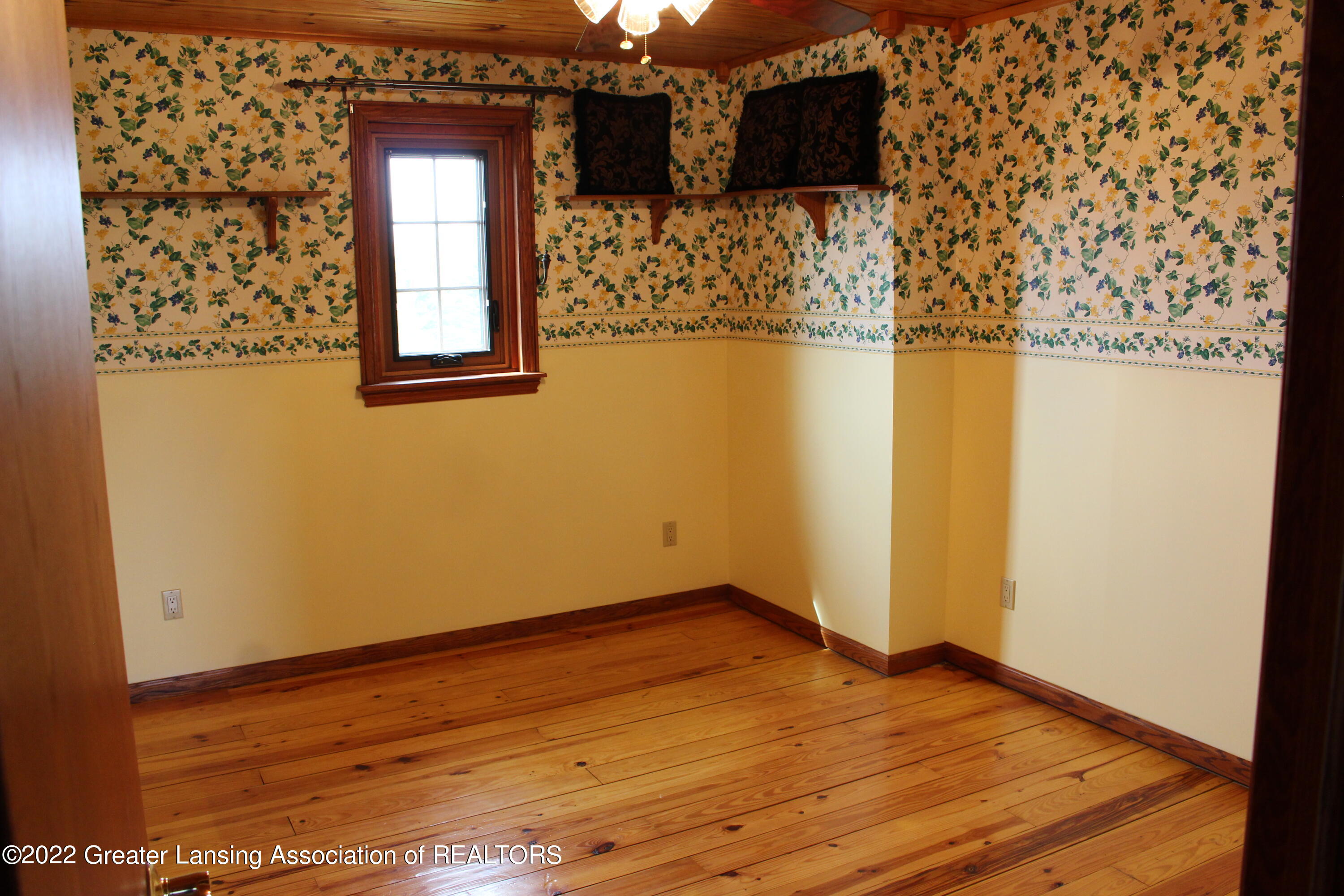 3618 West Kipp Road Mason, MI 48854 - Photo 16 of 43 IMG_2548