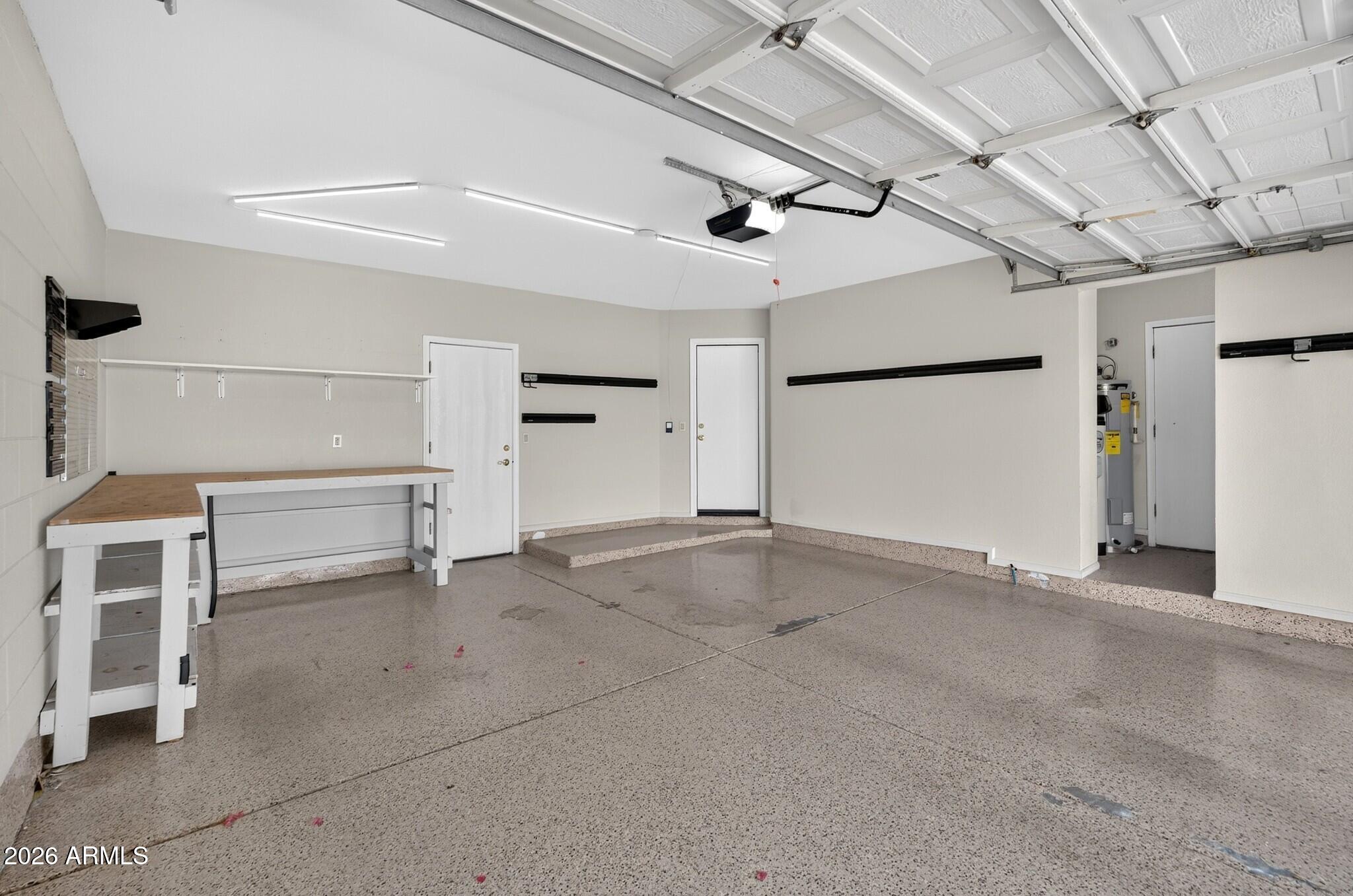 4615 East Monte Way Phoenix, AZ 85044 - Photo 4 of 35 a view of a garage
