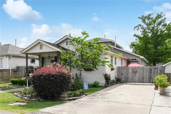 $699,000 | 510 Nursery Avenue, Metairie, LA 70005