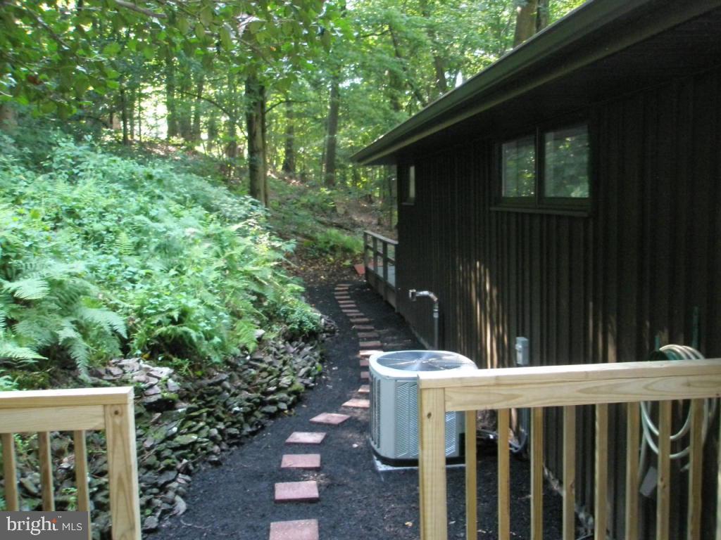 2784 Spring Valley Road Lancaster, PA 17601 - Photo 4 of 13 Gallery Image 4