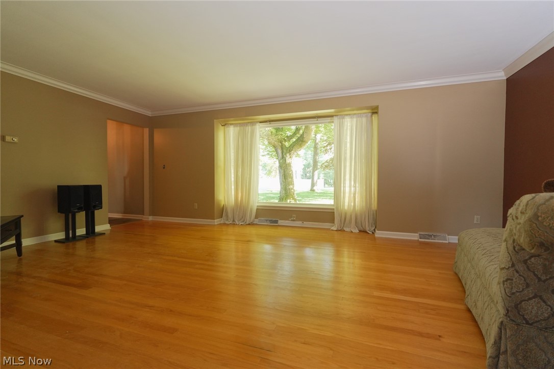842 Shields Road Youngstown, OH 44511 - Photo 4 of 39
