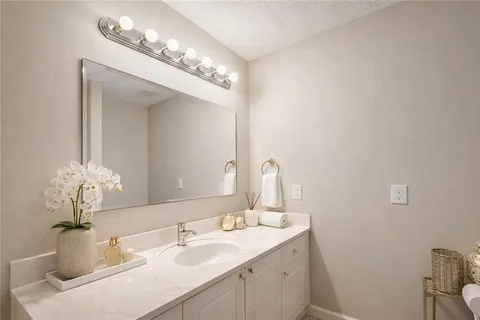 $284,999 | 5072 Leeshire Trace, Tucker, GA 30084