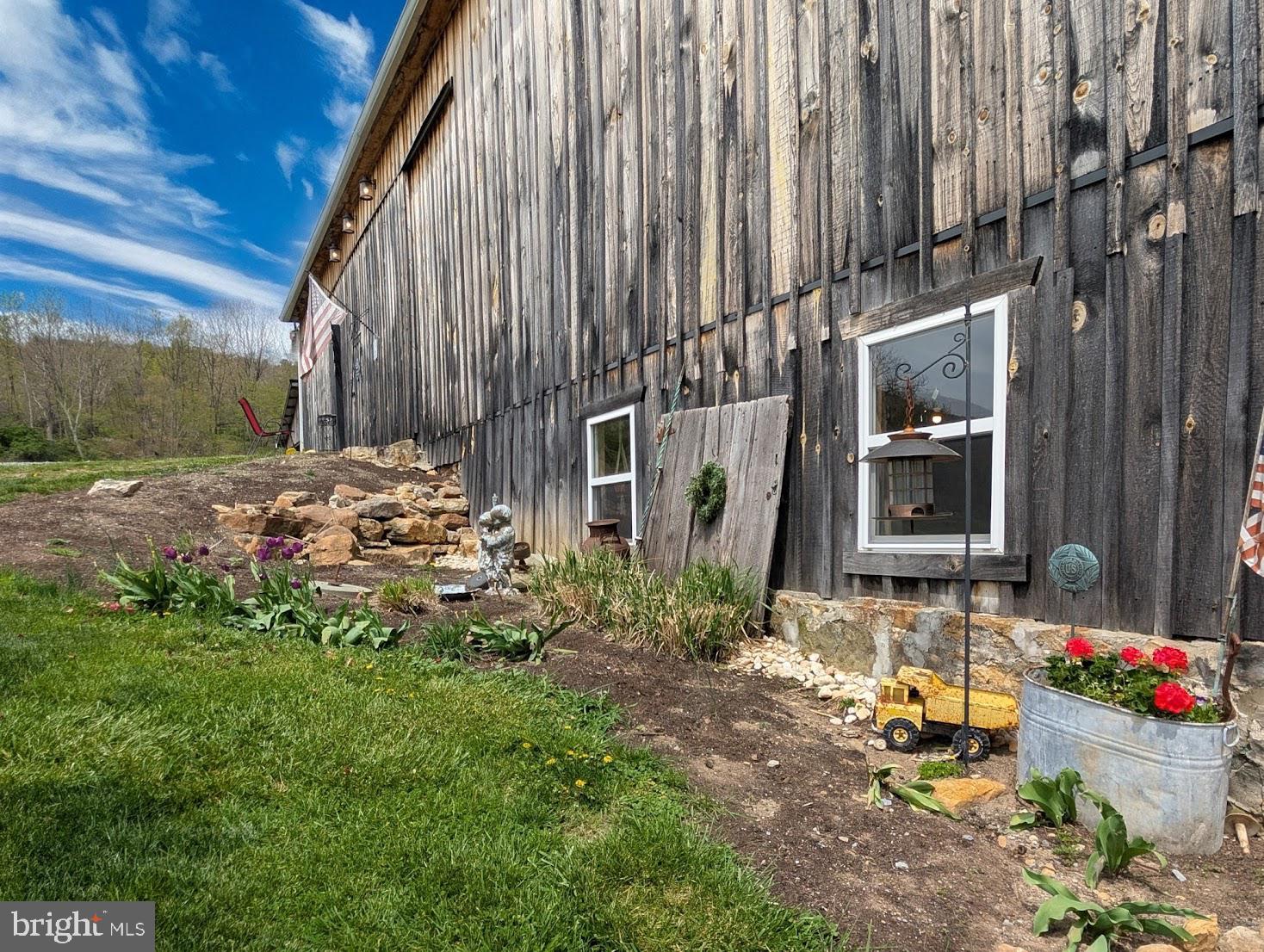 1568 Cumberland Road Bedford, PA 15522 - Photo 21 of 37 a view of outdoor space and yard