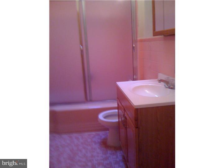 5549 Miriam Road Philadelphia, PA 19124 - Photo 16 of 22 Bathroom