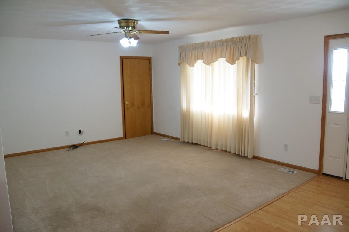 13215 North Bland Road Dunlap, IL 61525 - Photo 6 of 19 Gallery Image 6