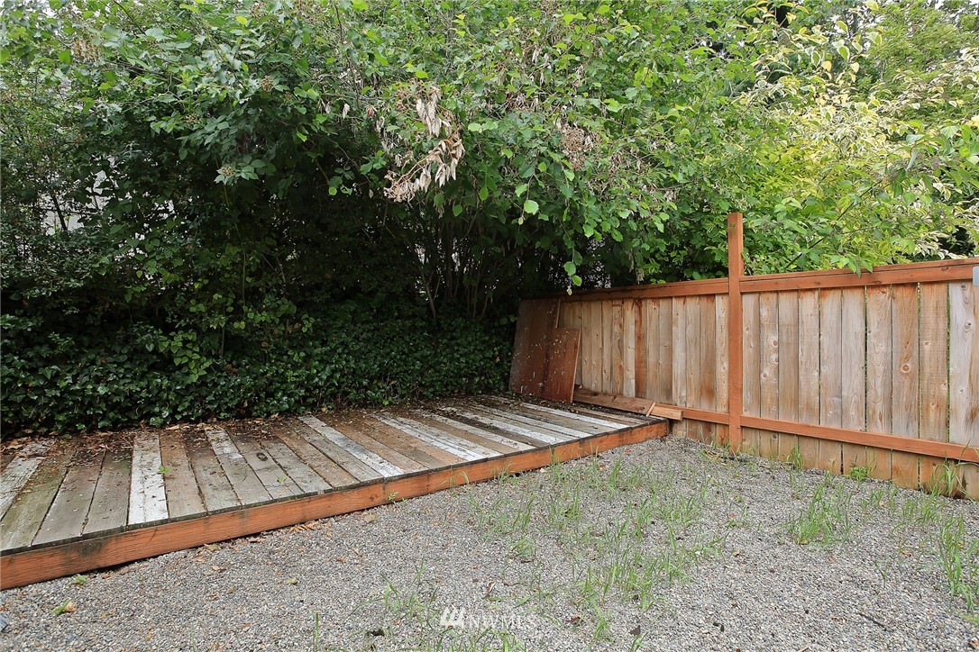 504 Windsor Place Northeast Renton, WA 98056 - Photo 20 of 24