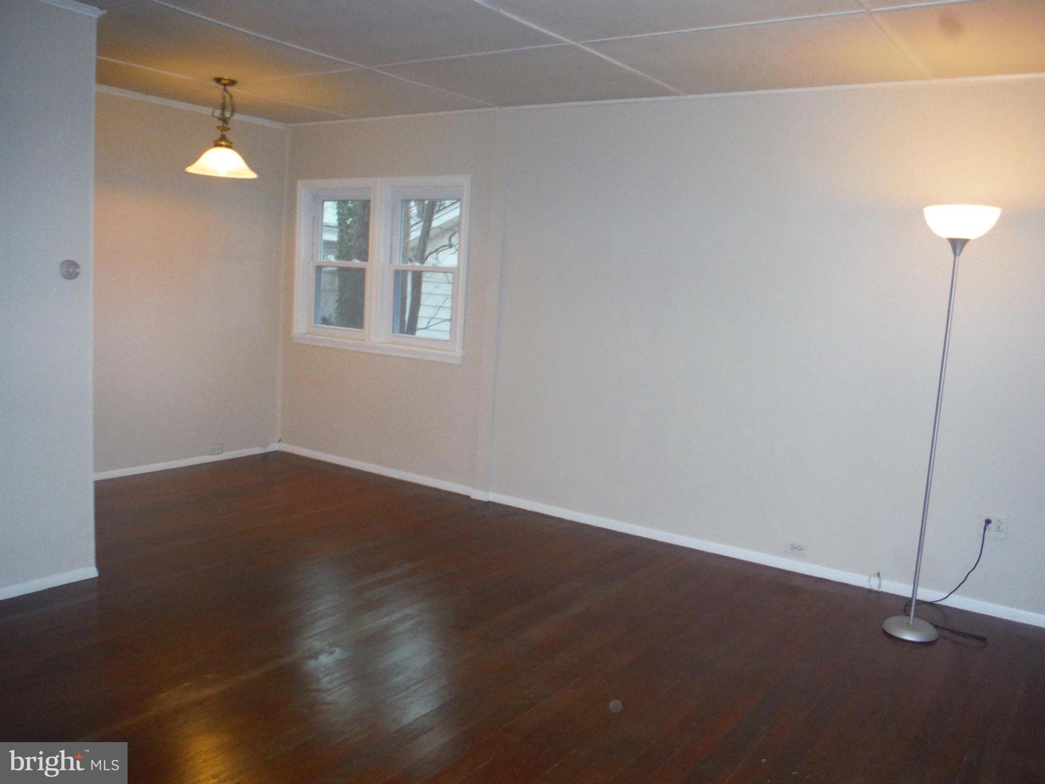1208 2nd Road Baltimore, MD 21220 - Photo 4 of 18 Dining Room
