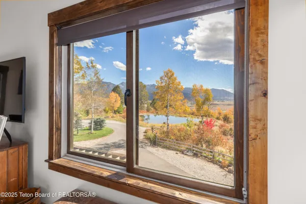 $3,950,000 | 399 Granite Rdg Drive, Alpine, WY 83128