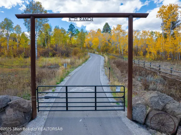 $3,950,000 | 399 Granite Rdg Drive, Alpine, WY 83128