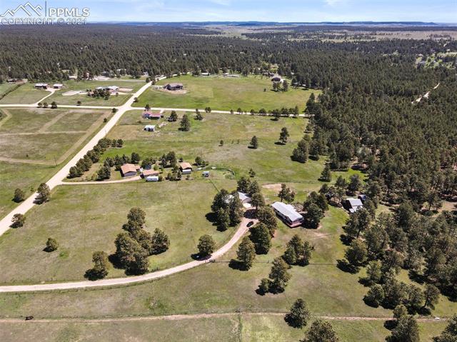 8415 Wildridge Road Colorado Springs, CO 80908 - Photo 4 of 48 Gallery Image 4