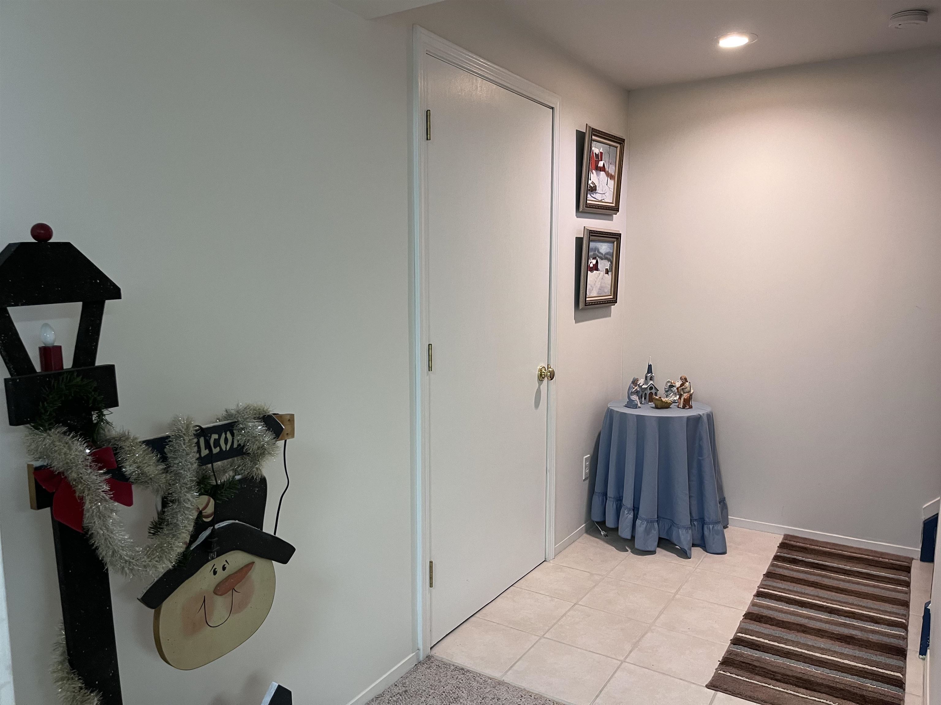 180 Pine Tree Ridge, Unit 4 Waterford, MI 48327 - Photo 17 of 22 50107614-16.JPG