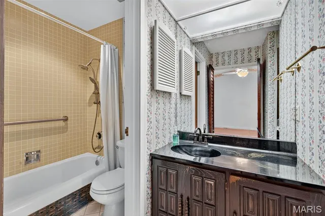 $549,000 | 2649 Nahn Drive, Oakville, MO 63129