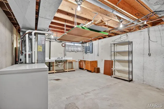 $549,000 | 2649 Nahn Drive, Oakville, MO 63129