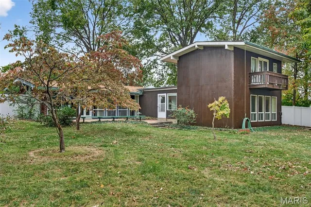 $549,000 | 2649 Nahn Drive, Oakville, MO 63129