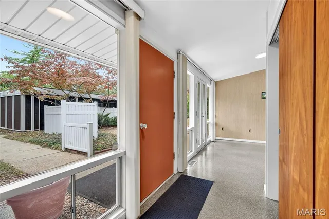 $549,000 | 2649 Nahn Drive, Oakville, MO 63129