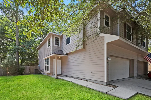 $285,000 | 106 East Stedhill Loop, The Woodlands, TX 77384
