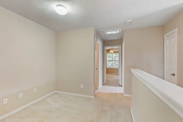 $279,900 | 106 East Stedhill Loop, The Woodlands, TX 77384