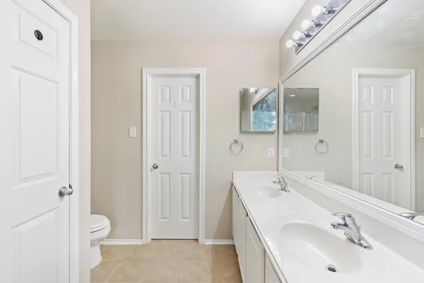 $279,900 | 106 East Stedhill Loop, The Woodlands, TX 77384