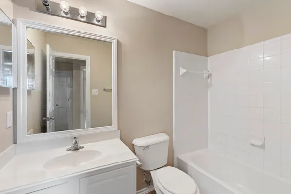 $279,900 | 106 East Stedhill Loop, The Woodlands, TX 77384