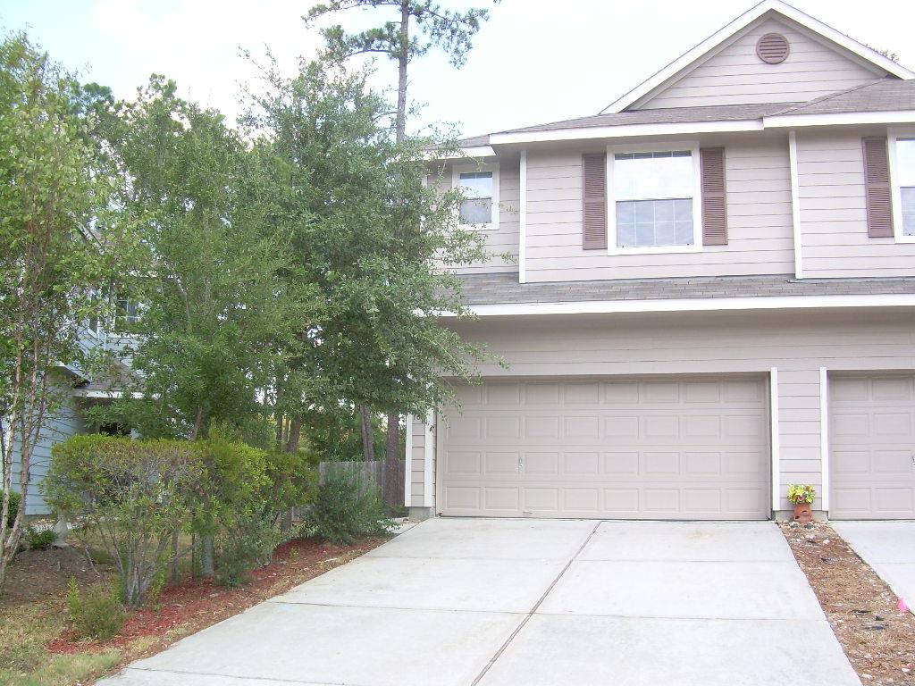 106 East Stedhill Loop Conroe, TX 77384 - Photo 4 of 29 C'mon inside........