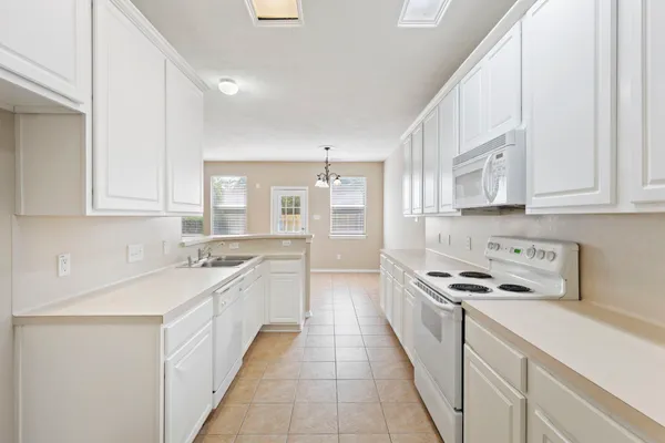 $279,900 | 106 East Stedhill Loop, The Woodlands, TX 77384