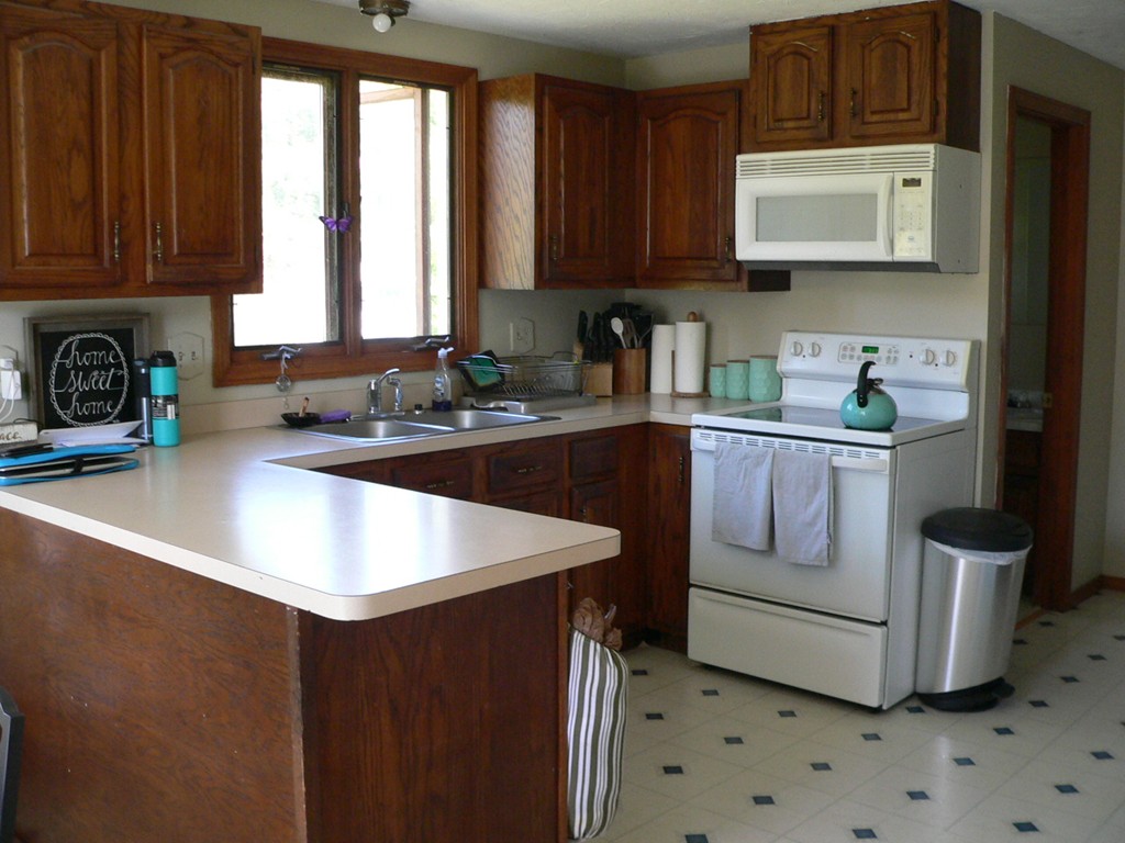 21 Harvest Road, Unit A Uxbridge, MA 01569 - Photo 3 of 22 Gallery Image 3