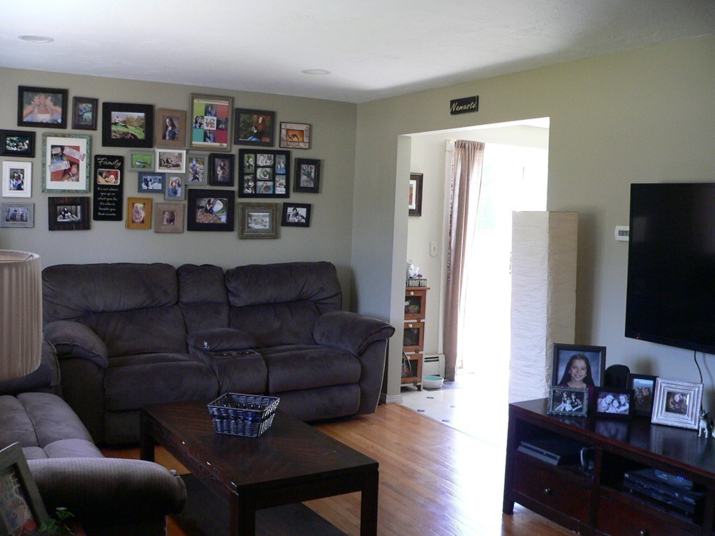 21 Harvest Road, Unit A Uxbridge, MA 01569 - Photo 8 of 22 Gallery Image 8