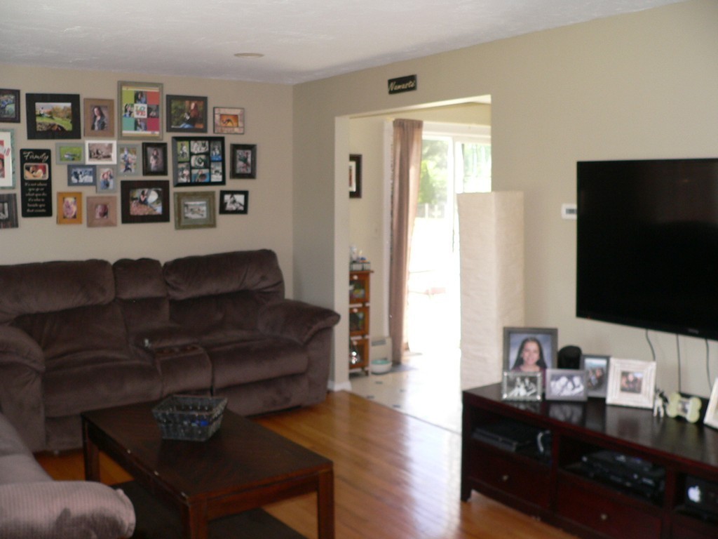 21 Harvest Road, Unit A Uxbridge, MA 01569 - Photo 9 of 22 Gallery Image 9