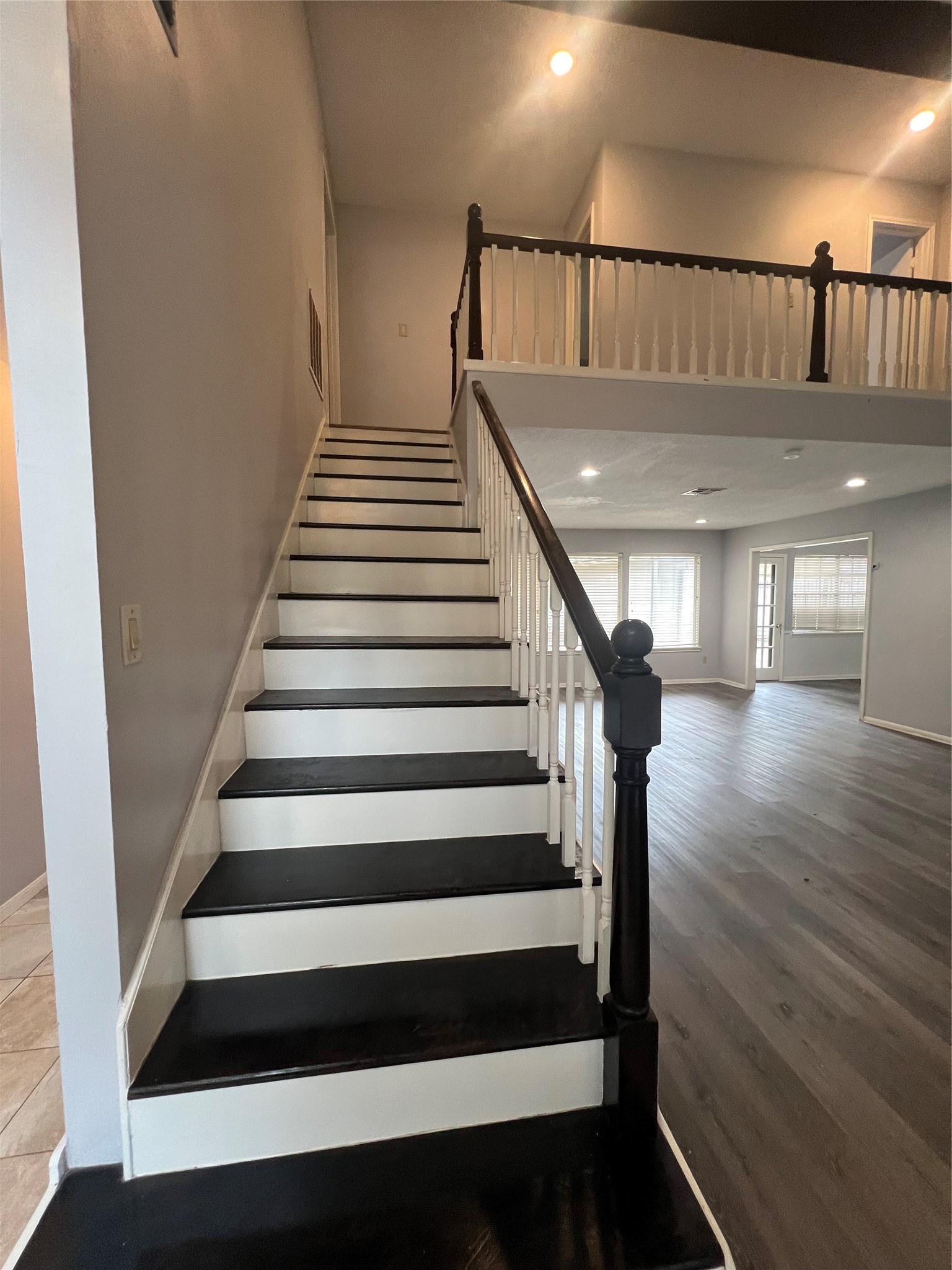 2015 Hamlin Valley Drive Houston, TX 77090 - Photo 4 of 31 a view of entryway