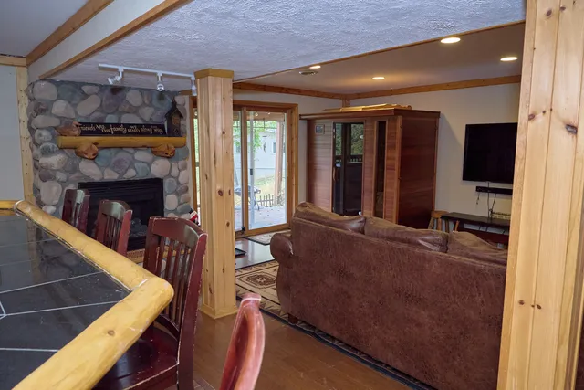 $429,900 | 21 Magnolia Court, Putnam, IL 61560