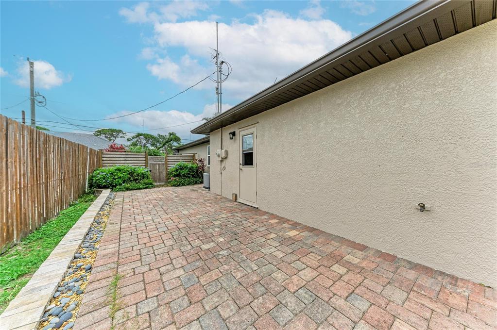 1495 Ringtail Road Venice, FL 34293 - Photo 3 of 48 Gallery Image 3