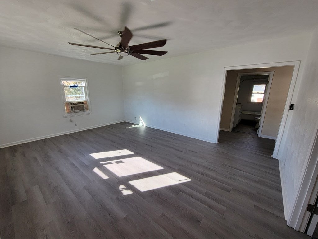 2022 Ridge Street South Boston, VA 24592 - Photo 3 of 23 Gallery Image 3