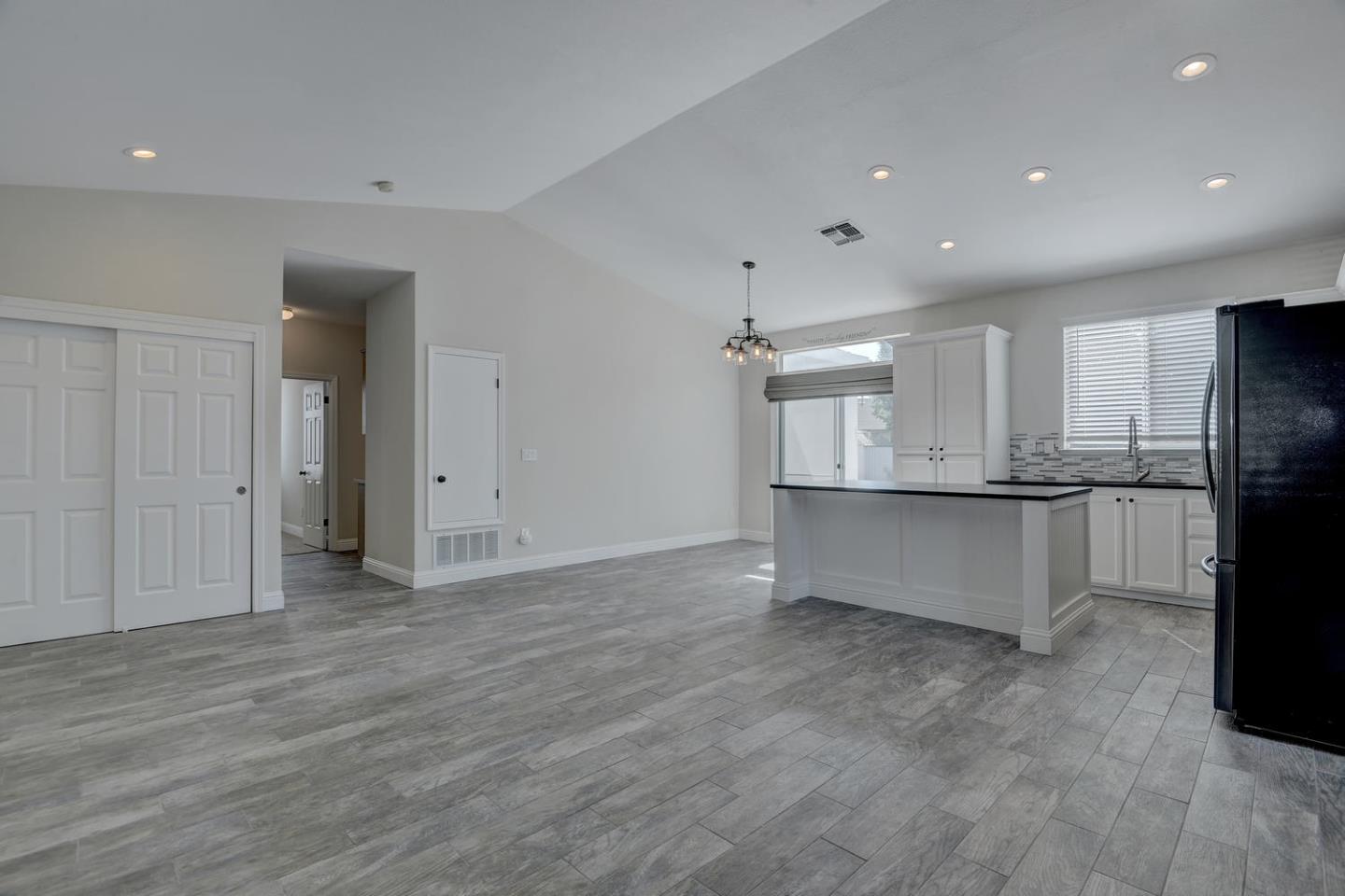 1113 Deerpark Road Oakley, CA 94561 - Photo 5 of 25