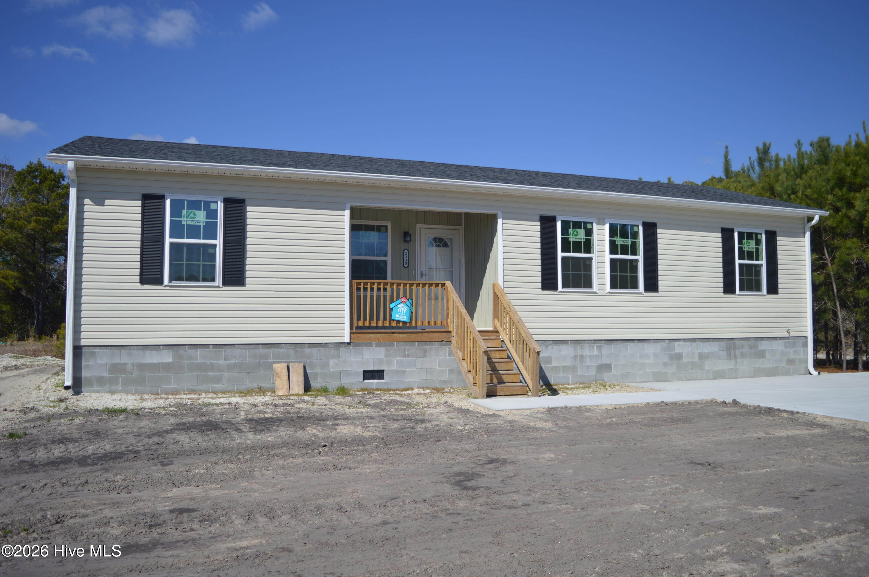 2335 Mill Creek Road Newport, NC 28570 - Photo 2 of 11 DSC_0672
