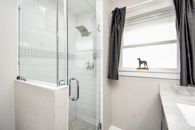 $3,000 | 9235 Pecos Street, Houston, TX 77055