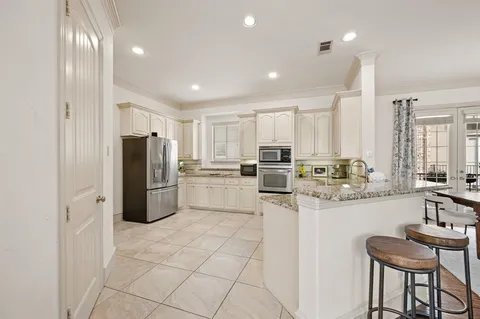 $565,000 | 1922 Euclid Avenue, Unit B, Dallas, TX 75206