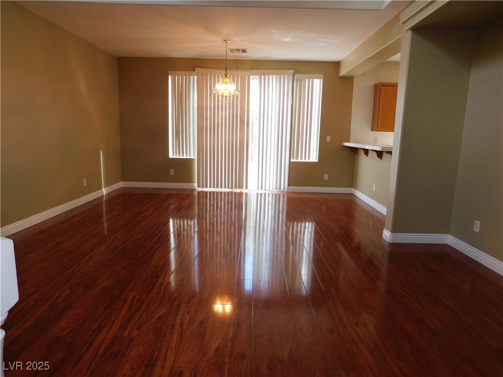 9587 Magnificent Avenue Las Vegas, NV 89148 - Photo 5 of 39