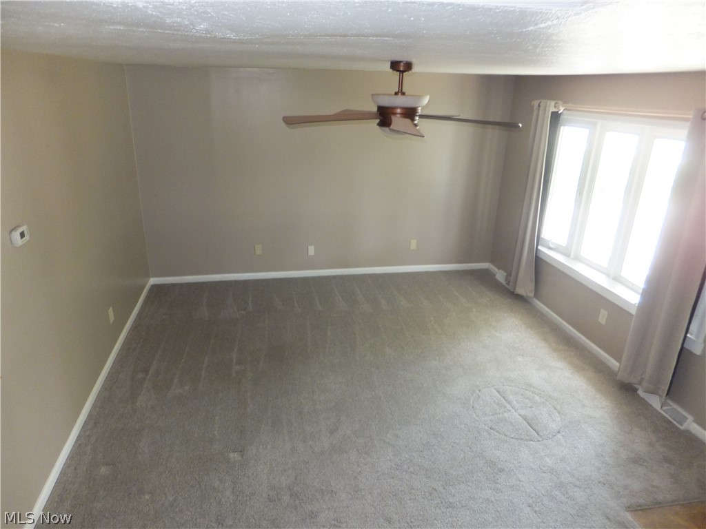 4641 Lake Road Sheffield Lake, OH 44054 - Photo 2 of 16
